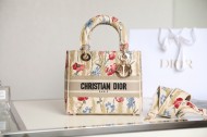 CHRISTIAN DIOR Hibiscus Printed Medium Lady D-Lite CHRISTIAN DIOR Hibiscus Printed Medium Lady D-Lite