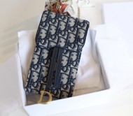 Christian Dior M927 Saddle Pouch Chain Bag Christian Dior M927 Saddle Pouch Chain Bag