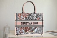 CHRISTIAN DIOR EMBROIDERED VELVET CANNAGE BOOK TOTE CHRISTIAN DIOR EMBROIDERED VELVET CANNAGE BOOK TOTE