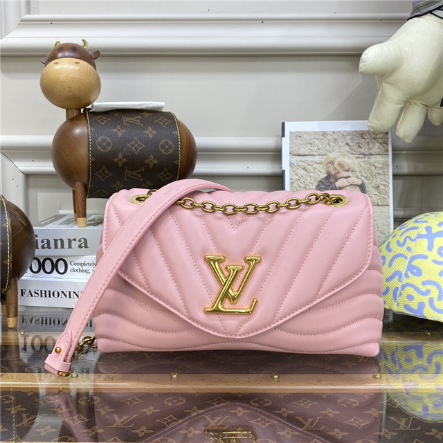 Louis Vuitton New Wave Chain Bag H24 Rose Ballerine Louis Vuitton New Wave Chain Bag H24 Rose Ballerine