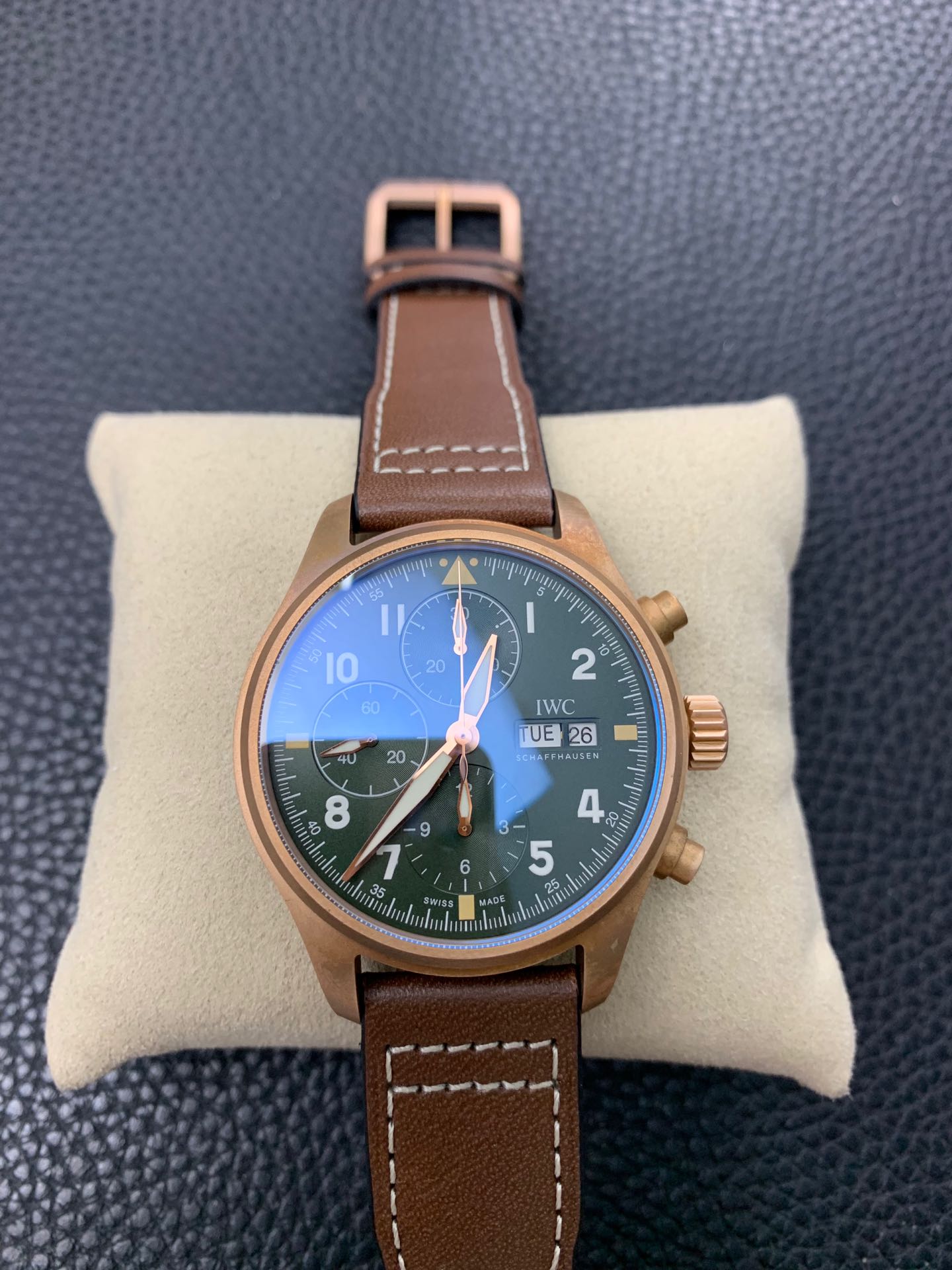 Universal Pilot 41 Series Bronze Spitfire Fighter Universal Pilot 41 Series Bronze Spitfire Fighter