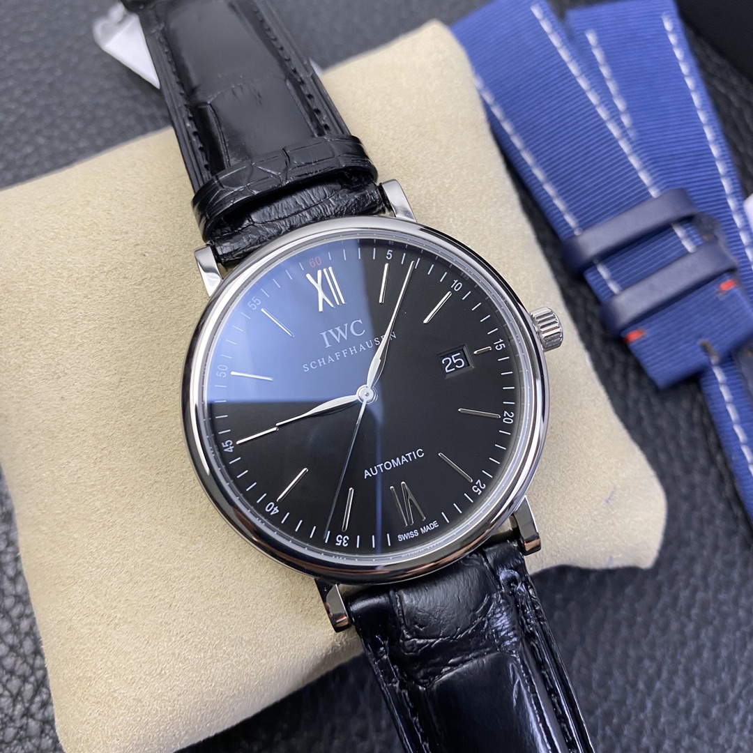 Universal Watch Berto Fino 40 Series Mechanical Watch Universal Watch Berto Fino 40 Series Mechanical Watch