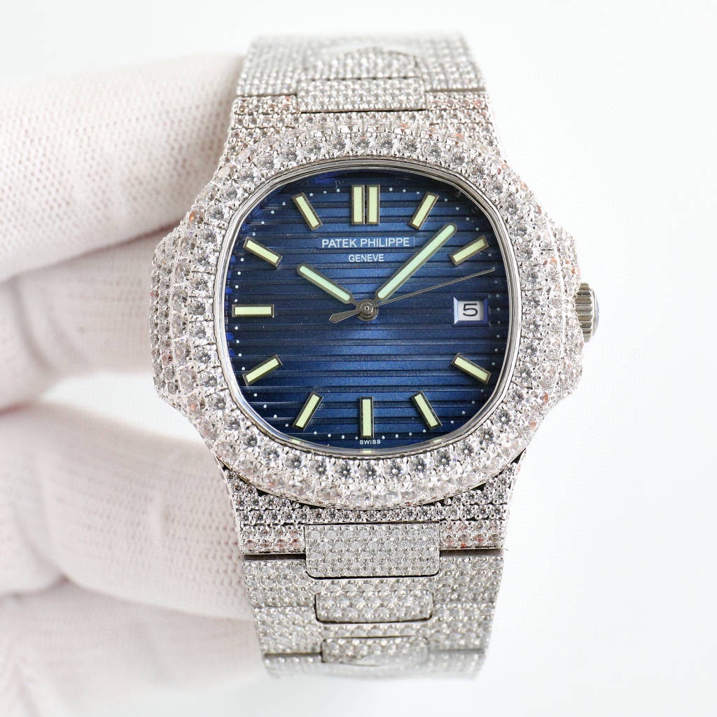 Patek Philippe Nautilus 5711 Platinum Watch Patek Philippe Nautilus 5711 Platinum Watch