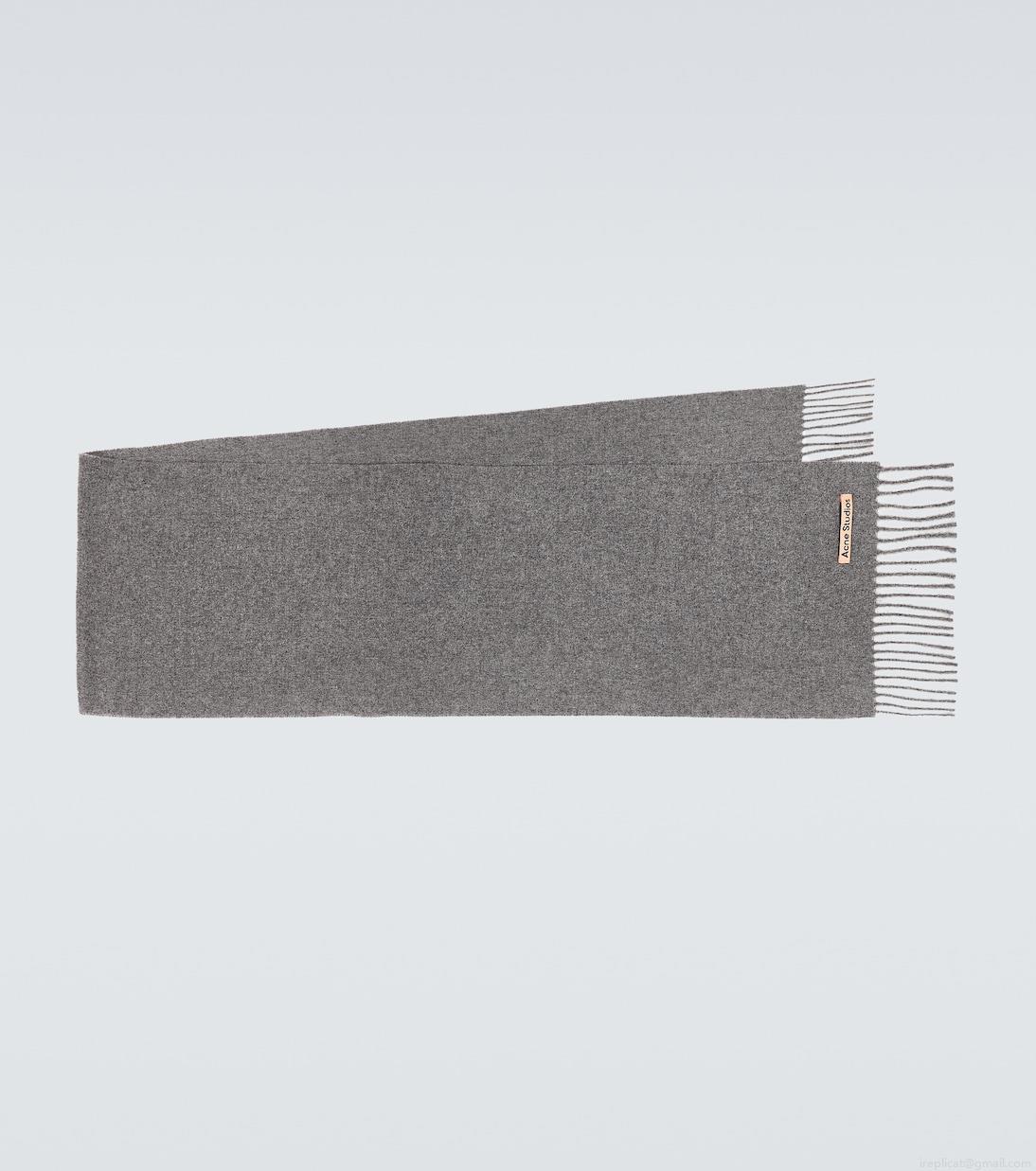 Acne StudiosFringed wool scarf Acne StudiosFringed wool scarf